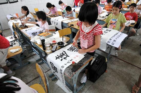 Trung Quốc: Người dân đang dần quên cách viết chữ Hán