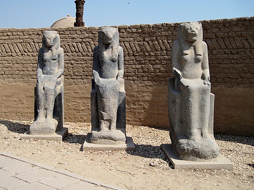 Ai Cập: Phát hiện 27 bức tượng nữ thần đầu sư tử gần như nguyên vẹn