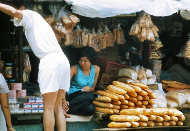 Quán ăn vỉa hè Sài Gòn xưa