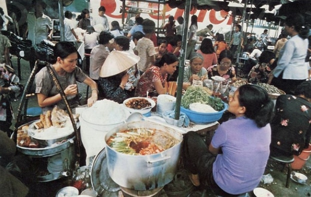Quán ăn vỉa hè Sài Gòn xưa