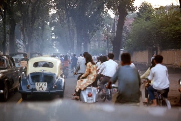 Hồng Thập Tự - Một trong vài con đường xưa nhất Sài Gòn hoa lệ