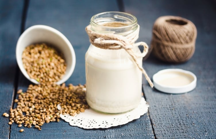 Lựa chọn loại sữa thực vật tốt nhất cho sức khỏe của bạn Sua-gai-dau