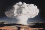 Mỹ tiến hành nối lại thử nghiệm hạt nhân cận tới giới hạn sau 3 năm