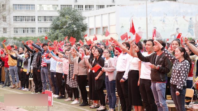 TQ: Giáo viên tín ngưỡng Kitô giáo bị đe dọa và trở thành con tốt chính trị