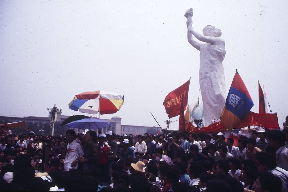 Sinh viên trên Quảng trường Thiên An Môn trước khi xảy ra sự kiện thảm sát Lục Tứ.