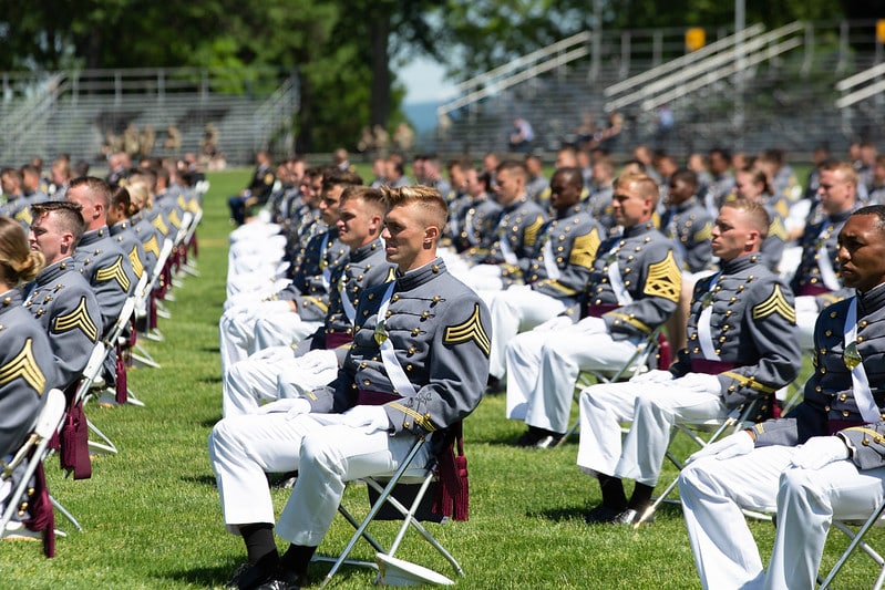 Hơn 1.000 học viên sĩ quan Học viện Quân sự West Point tham dự buổi lễ tốt nghiệp hôm 13/6.