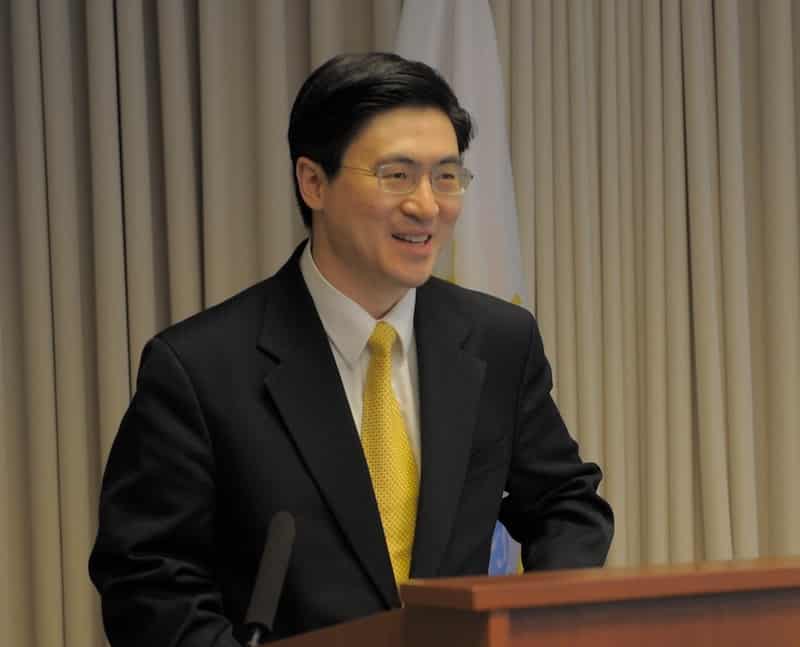 Mung_Chiang_Speaking_at_the_NSF_Waterman_Award_Ceremony_in_2013